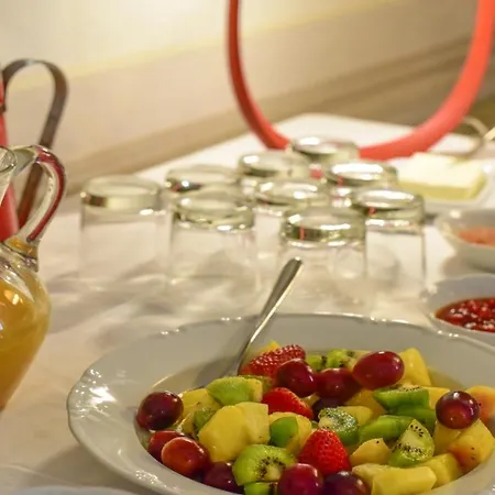 Bed & Breakfast Torre Dei Lari Residenza D'epoca