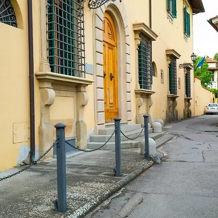 Bed & Breakfast Torre Dei Lari Residenza D'epoca Florence